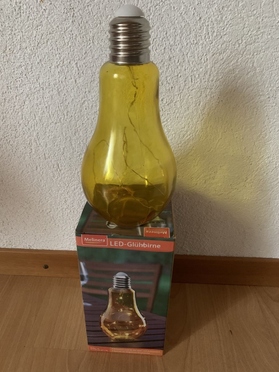Tutte le decorazioni: Led-Glühbirn – Usato da Chézard-St-Martin venduto da iva_xw8z 1