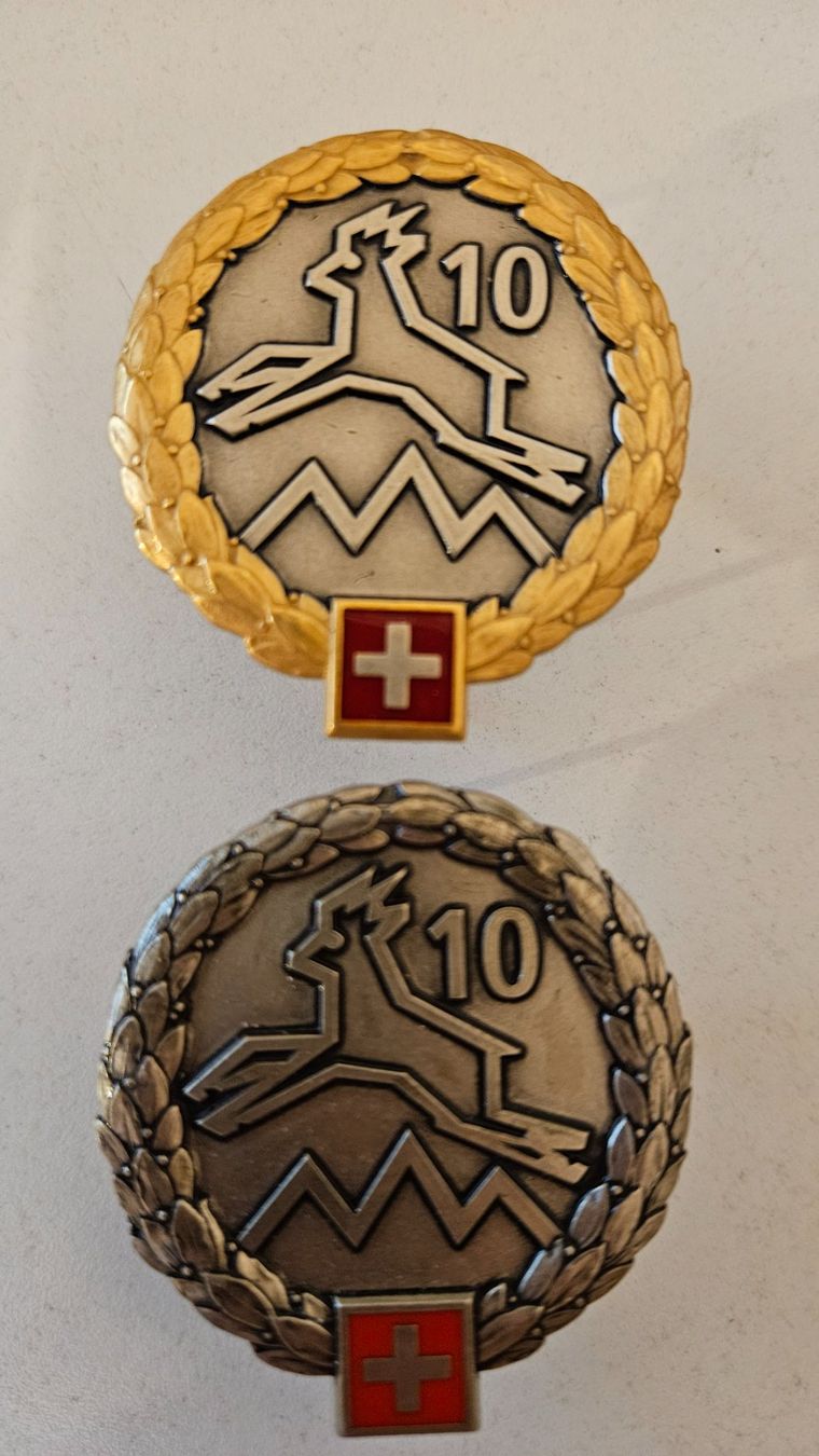 Schweizer Armee Plaketten & Abzeichen: Peret Emblem Schweizer Armee – Neu (gemäss Beschreibung) aus Urdorf von reg_q6nr