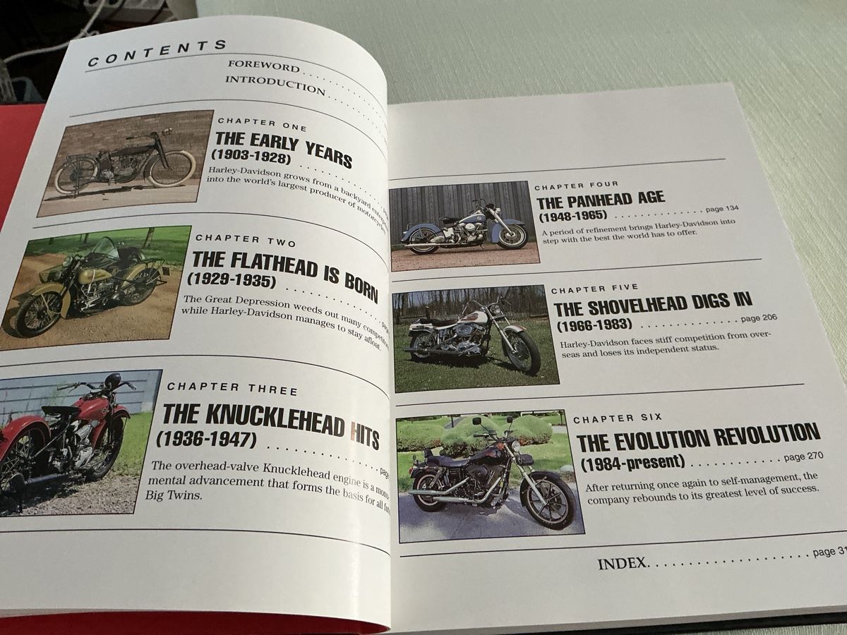 Libri: Harley-Davidson Chronicle Buch Doug Mitchel Top Zustand – Nuovo (secondo la descrizione) da Wettingen venduto da Andres54 1