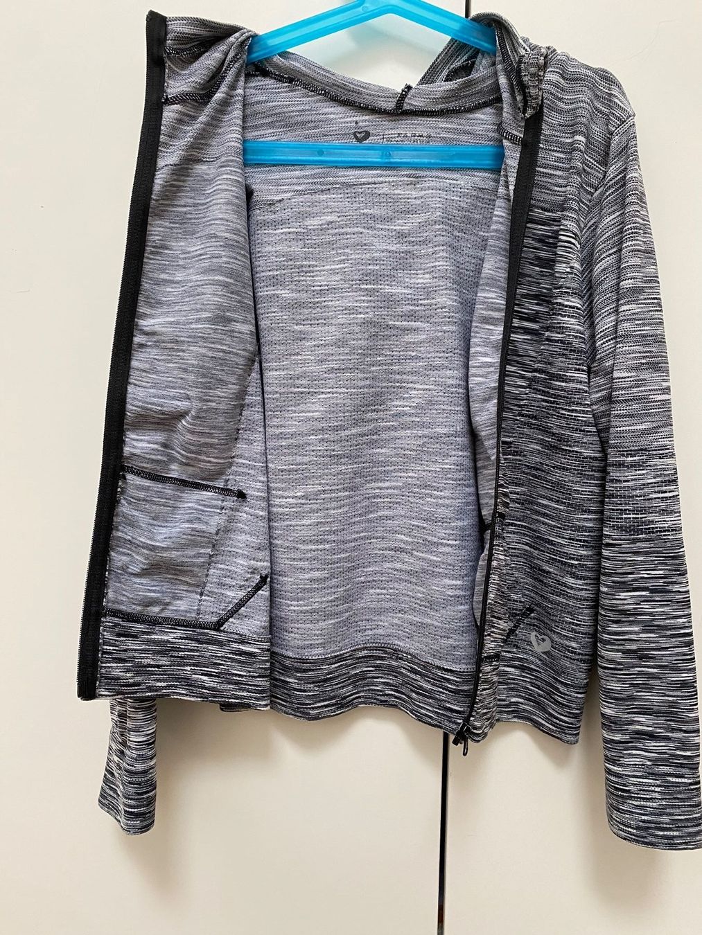 Jacken & Mäntel: Veste de sport Shoactive 10/12ans – Gebraucht aus Delémont von Petitlutin