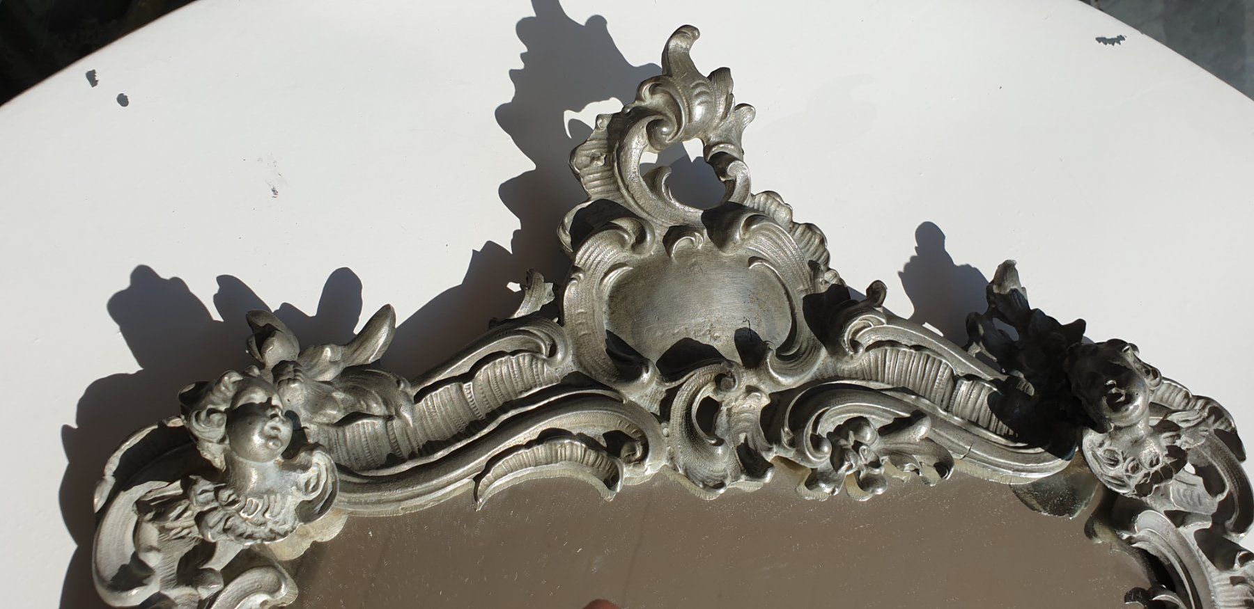 Specchi: Antiker Spiegel mit Engel Putti Figuren – Usato da Emmen venduto da Brockofsky 6