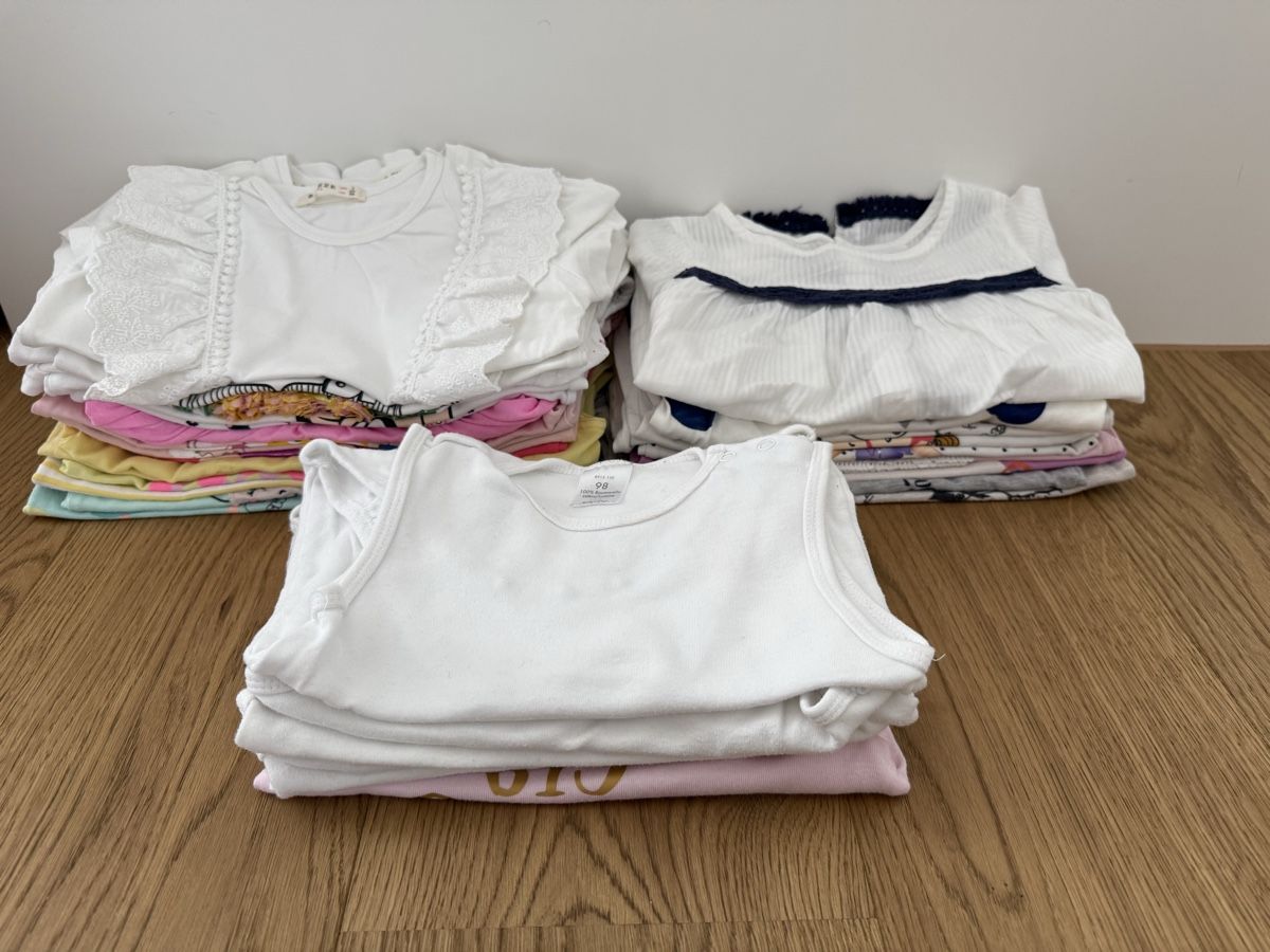 Kleiderpakete & -sets: Mädchen Sommer-Kleiderpaket Gr. 98 – Gebraucht aus Flawil von SMG13 4