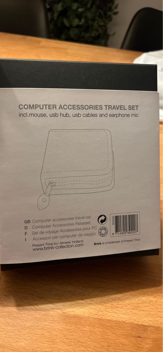 Covers & Taschen: NEU***TRAVEL SET - COMPUTER ASESS"***SUPER GESCHENK*** – Neu und originalverpackt aus Zürich von Ceca52 4