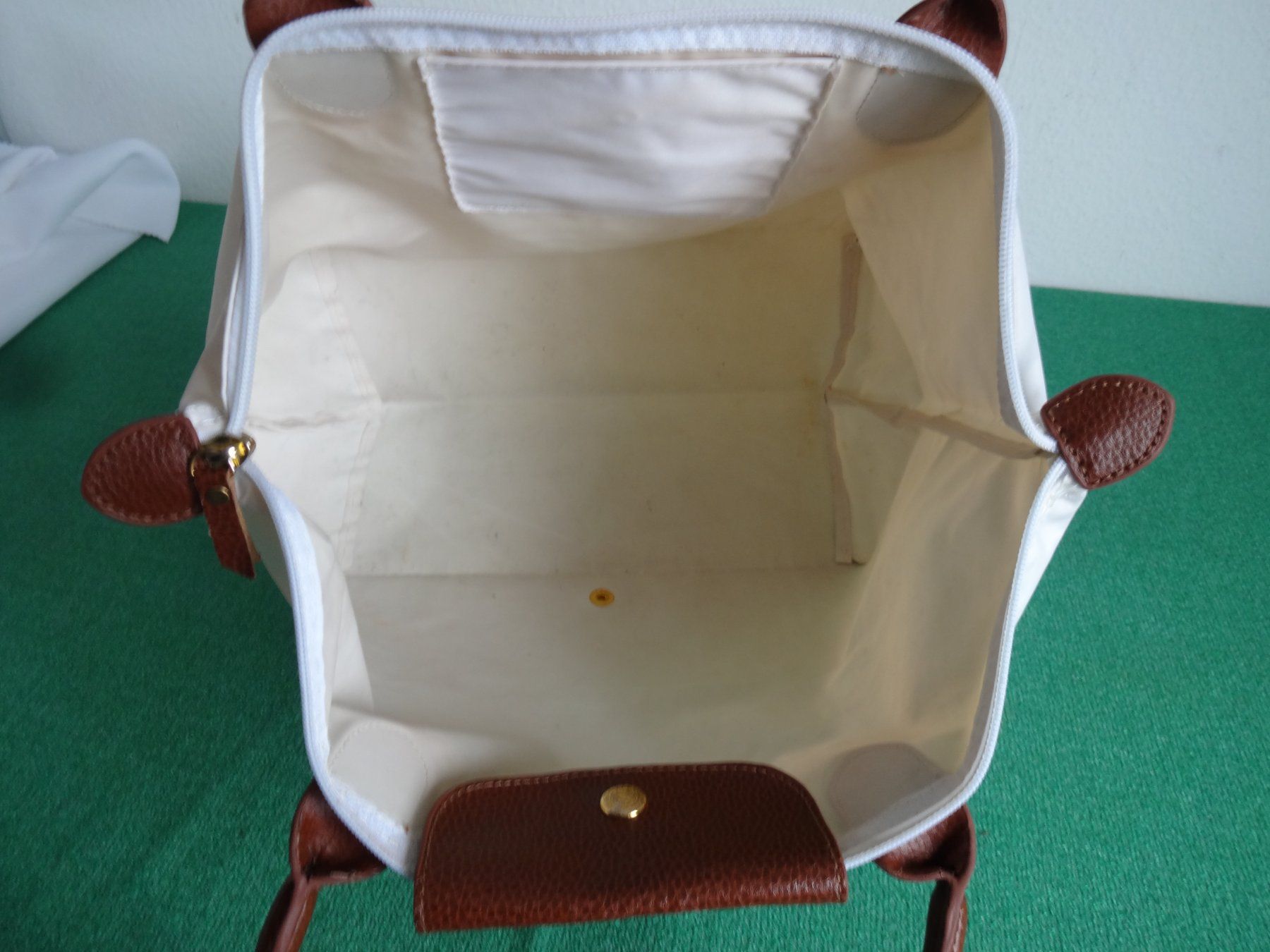 Longchamp Borse da donna: "Longchamp"  Umhängetasche – Usato da Frauenfeld venduto da rey06 6