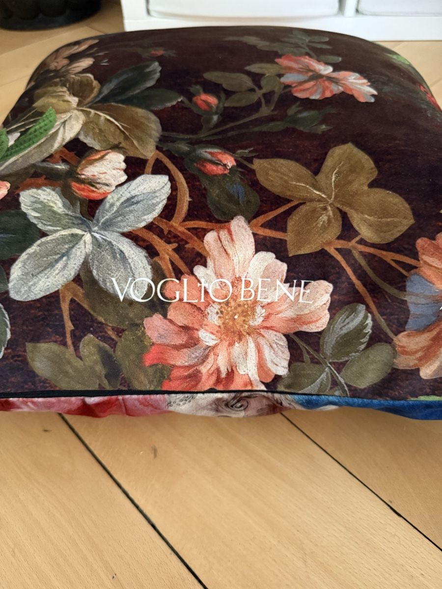 Kissen: Coussin Voglio Bene neuf  – Neu (gemäss Beschreibung) aus Genève von Pantherapwr 2