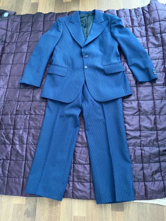 vintage blazer hosenanzug wolle gestreift, passt zu McQueen