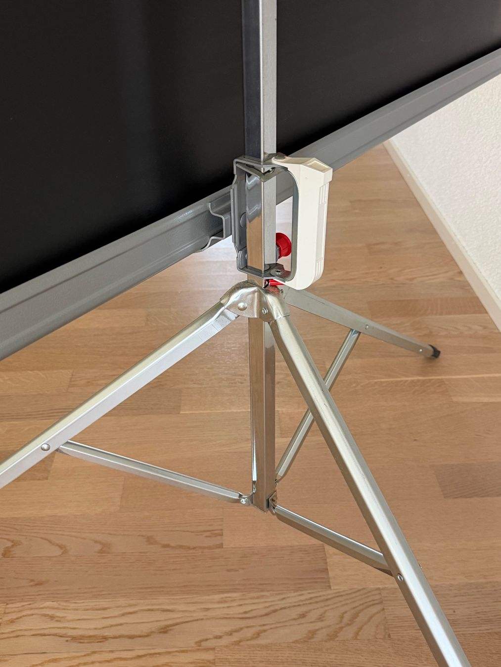 Home Cinema: Stativ-Leinwand - "Da-Lite" – Usato da Pfäffikon ZH venduto da Hmz 3