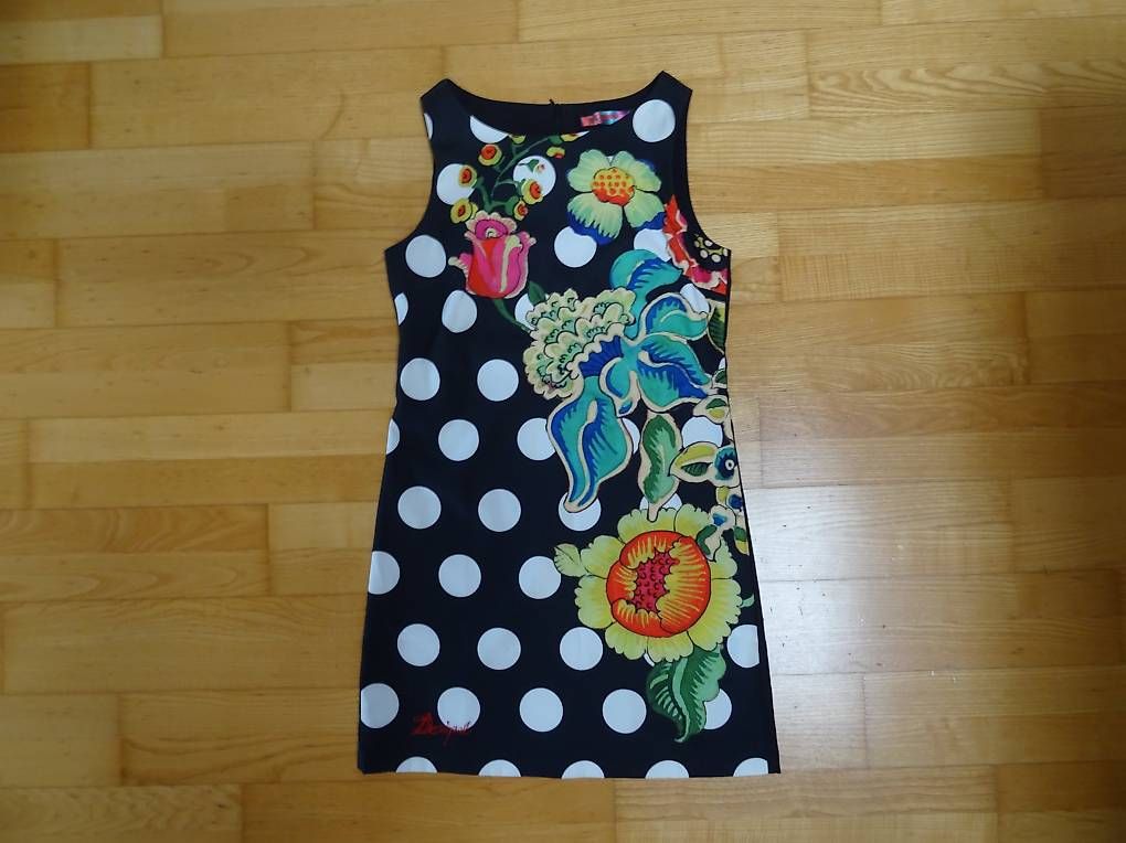Desigual Vestiti: Kleid von Desigual – Nuovo (secondo la descrizione) da Niederbipp venduto da PiaZ01