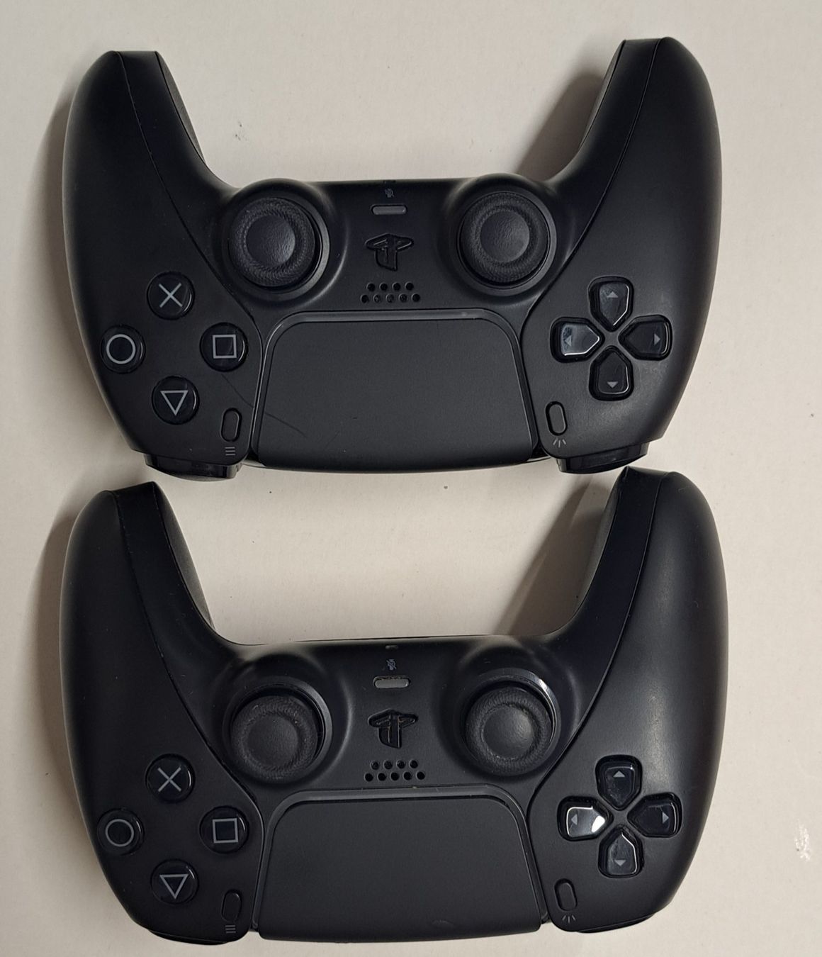 Sony Controller: Ps5 Controller Original Sony 2 Stück – Usato da Biel/Bienne venduto da Sasha4u