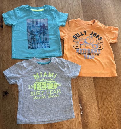 3 Sommer T-Shirts Grösse 74