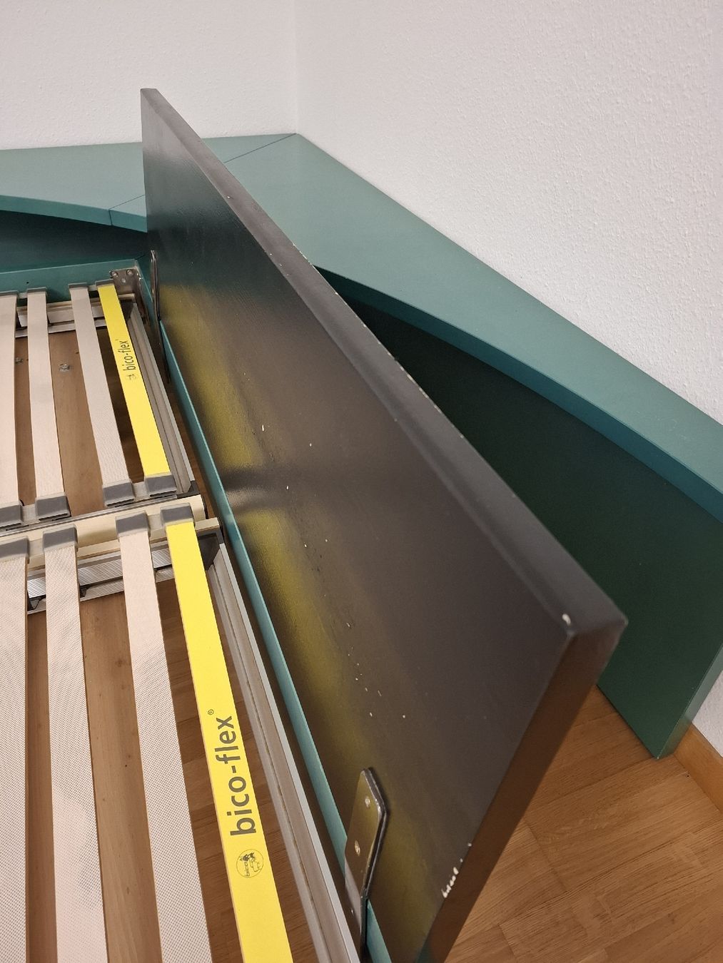 Betten: Drehbares Doppelbett Bico-Flex mit Lattenrost – Gebraucht aus Horw von Supervannie 4