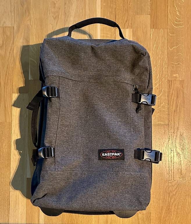 Valigie: Eastpack Rollkoffer in Kabinengrösse – Usato da Zürich venduto da staepfeli