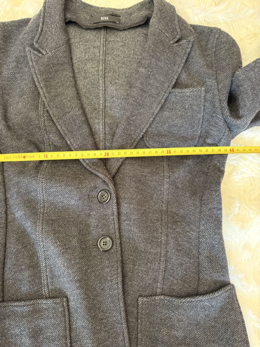 Hugo Boss Giacche: Veste BOSS grise taille 38 – Usato da Monthey venduto da Joseph-29 5