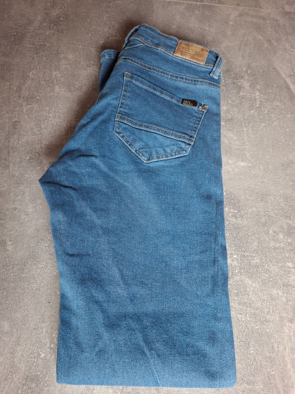 Jeans: Pantalon jeans taille 32 marque Chicorée 72% coton – Usato da Villiers venduto da san_jn5w 8