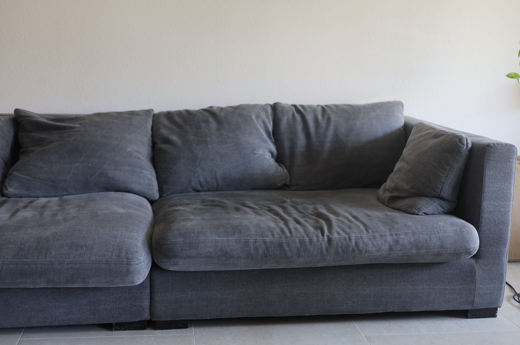 Sofas: grand canapé en tissus – Gebraucht aus Biel/Bienne von bricetofly 3