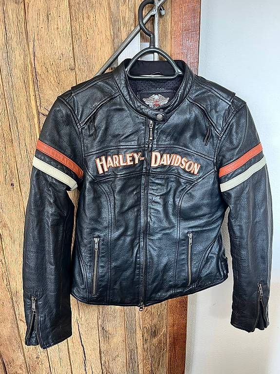 Jacken: Damen Motorrad Lederjacke HARLEY DAVIDSON – Gebraucht aus Stoos SZ von Cantucci1