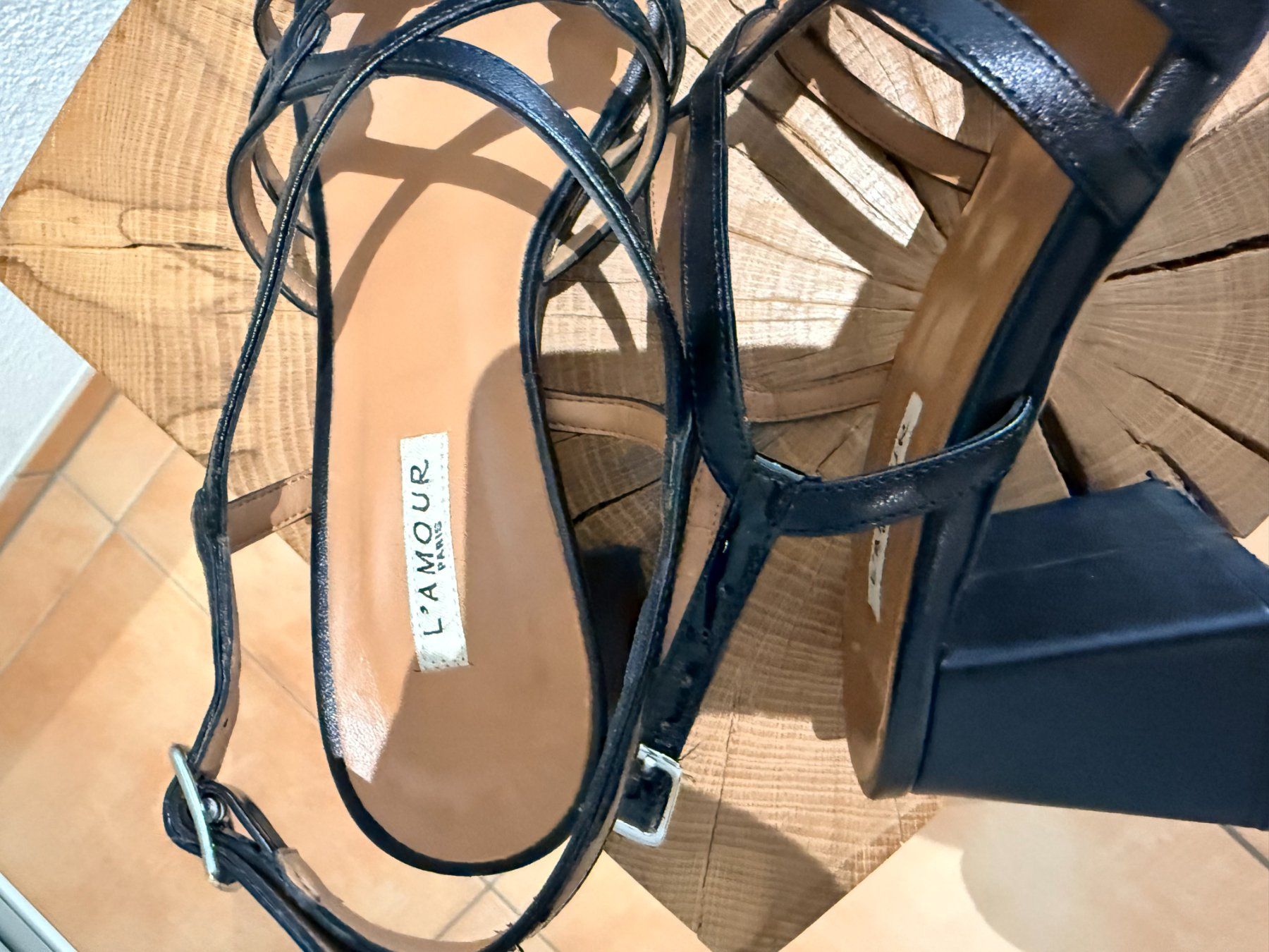 Damenschuhe: Sandalen schwarze 38 L'amour – Gebraucht aus Nuerensdorf von ghi_b7xs 4