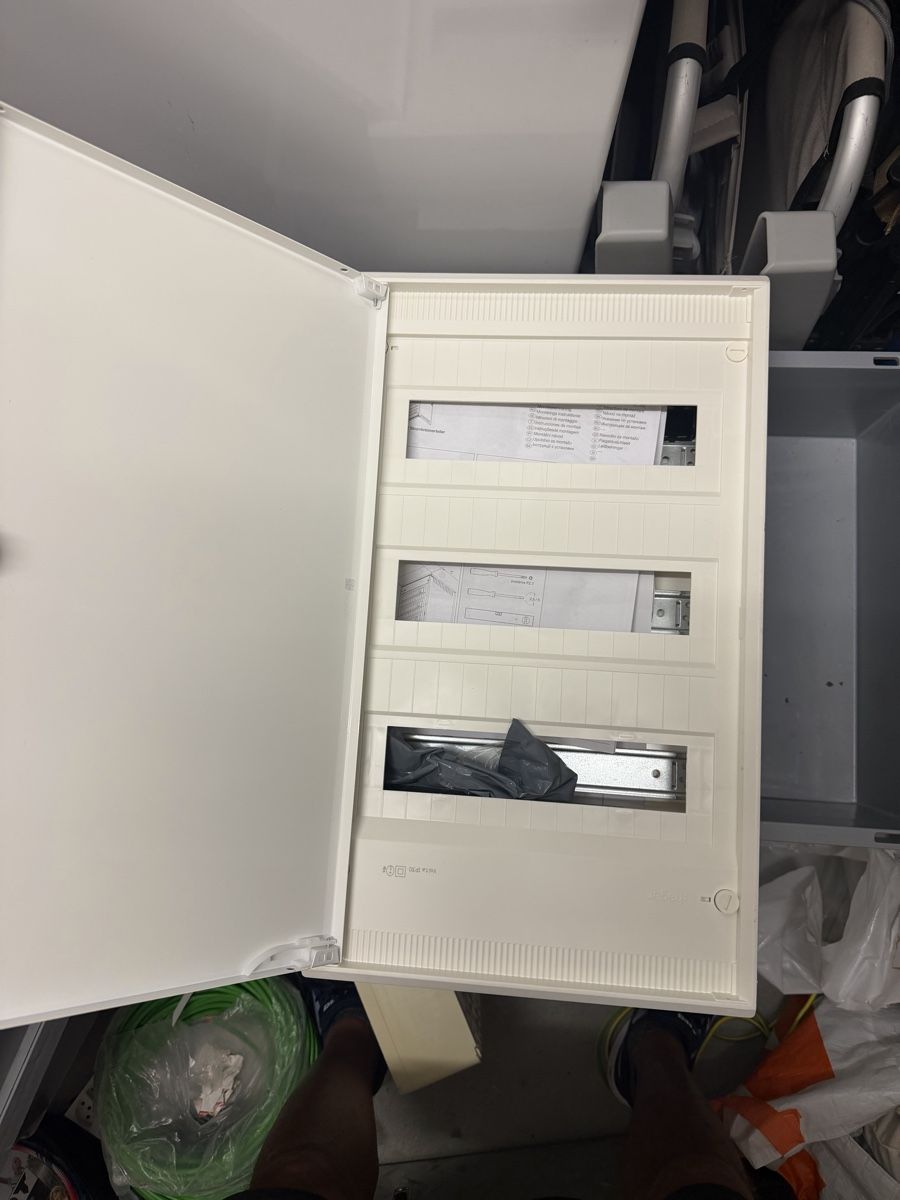 Hager Stromzufuhr: Hager kleinverteiler Volta ip 30 – Neu und originalverpackt aus Cham von PIRAT123