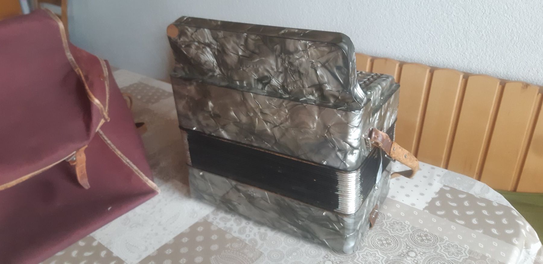 Hohner Musikinstrumente: Hohner Handorgel – Gebraucht aus Wolfhalden von Quiria68 2