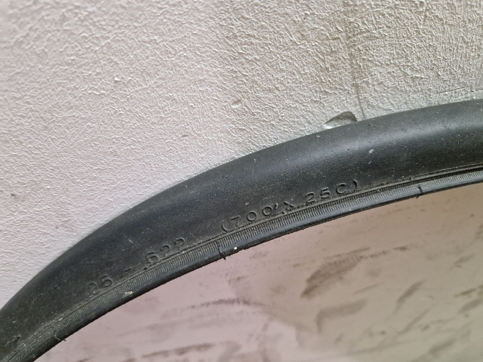 Pneumatici & Ruote complete: Pneu Michelin 700 x 25c – Nuovo (secondo la descrizione) da Faoug venduto da viv_72hm 1