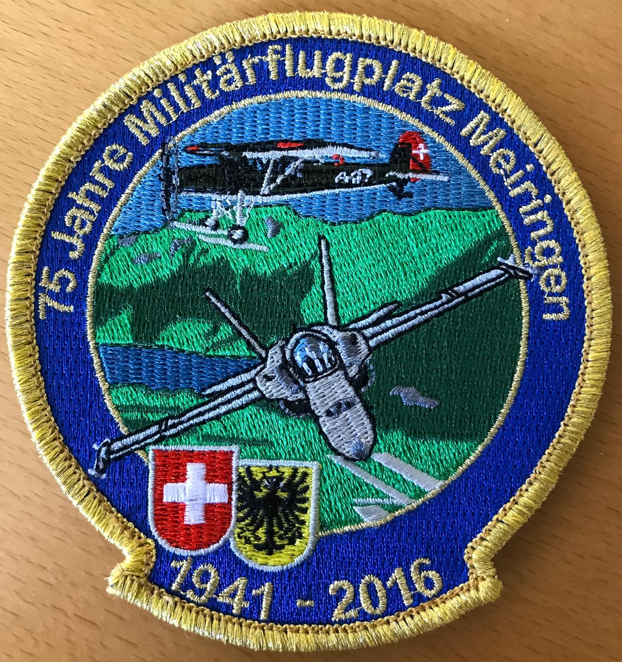 Armée suisse Insignes: Schweizer Luftwaffe 75 Jahre Alpine Base Meiringen Patch – Neuf (Voir description) à Bern par mercandante