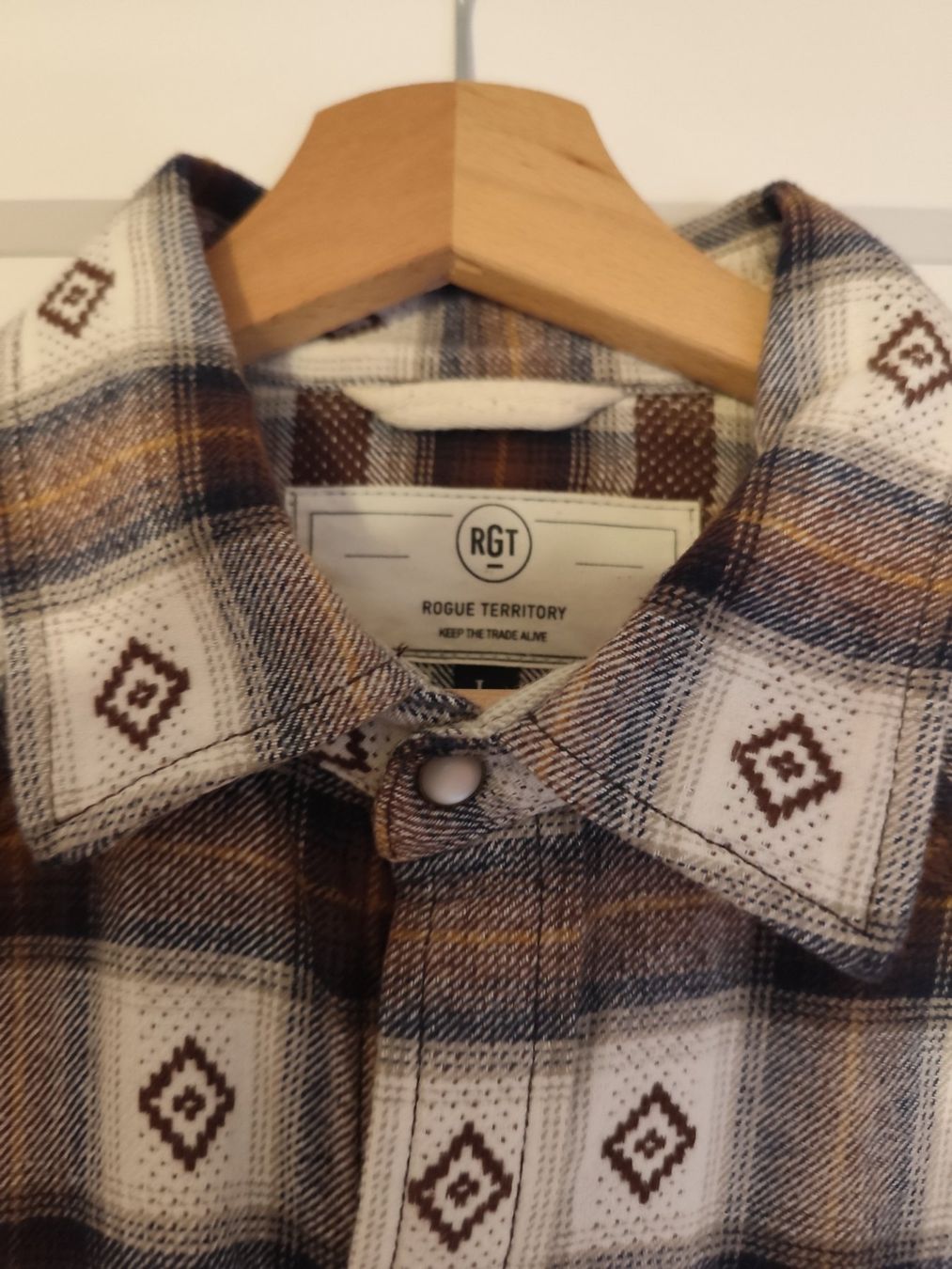 Hemden: Rogue Territory RGT shirt L – Gebraucht aus Zuerich von Culoshaker 1