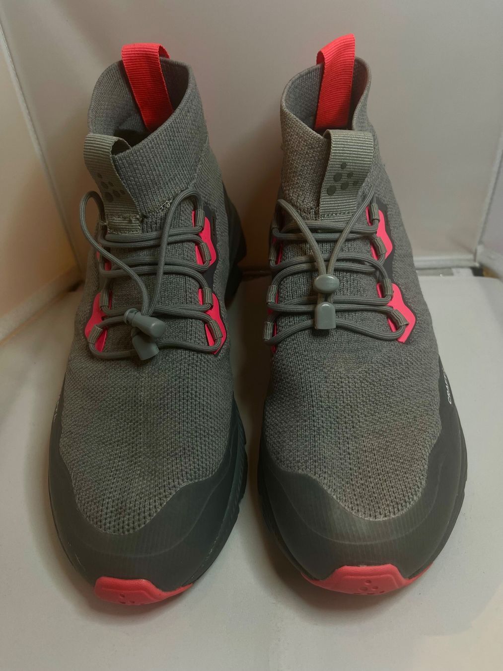 Craft Scarpe da donna: Craft wasserdicht running 38 3/4 – Nuovo (secondo la descrizione) da Dietlikon venduto da Lonelysoul