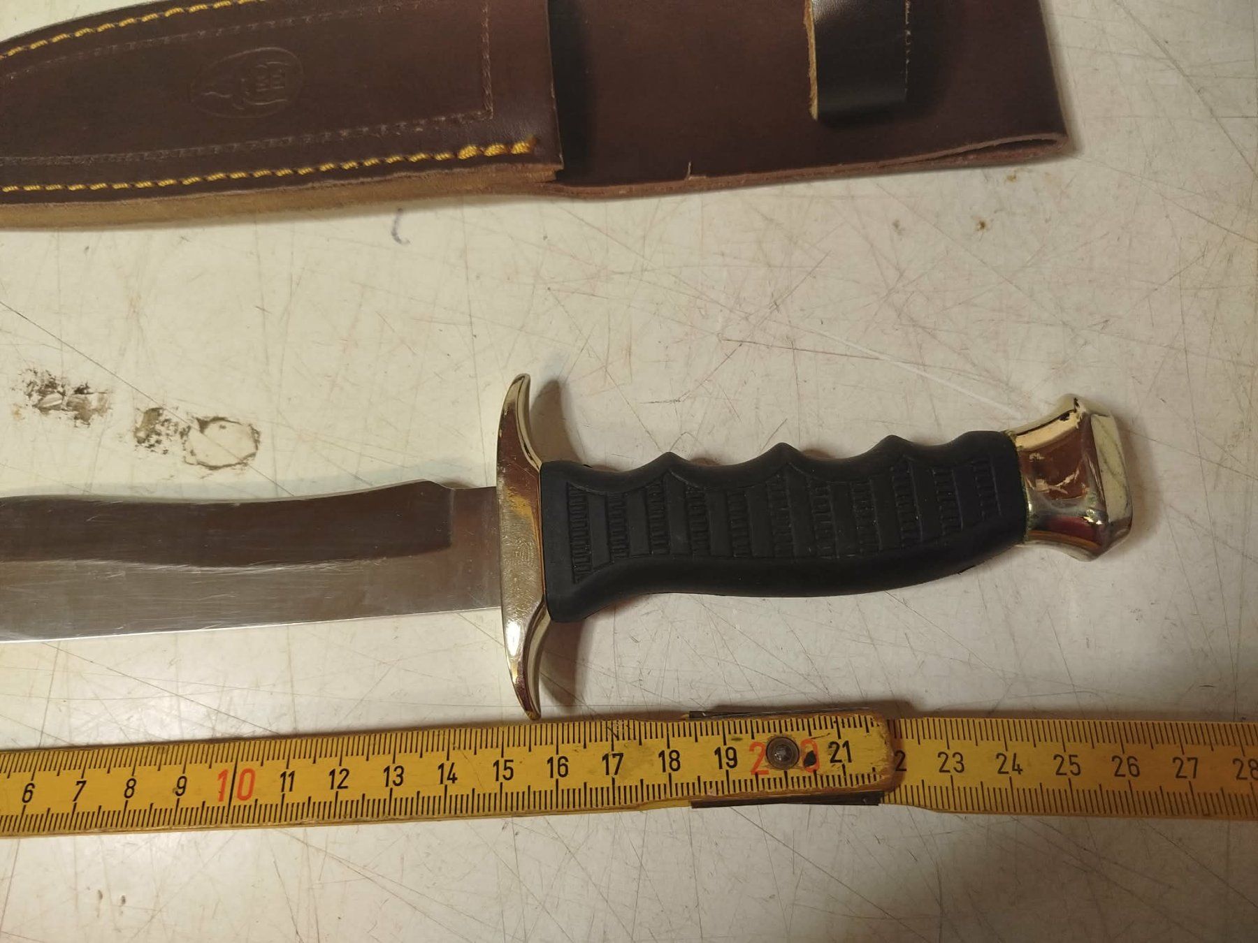 Muela Accessori: Couteau Muela – Usato da La Chaux-de-Fonds venduto da Emmaus2300CDF 2