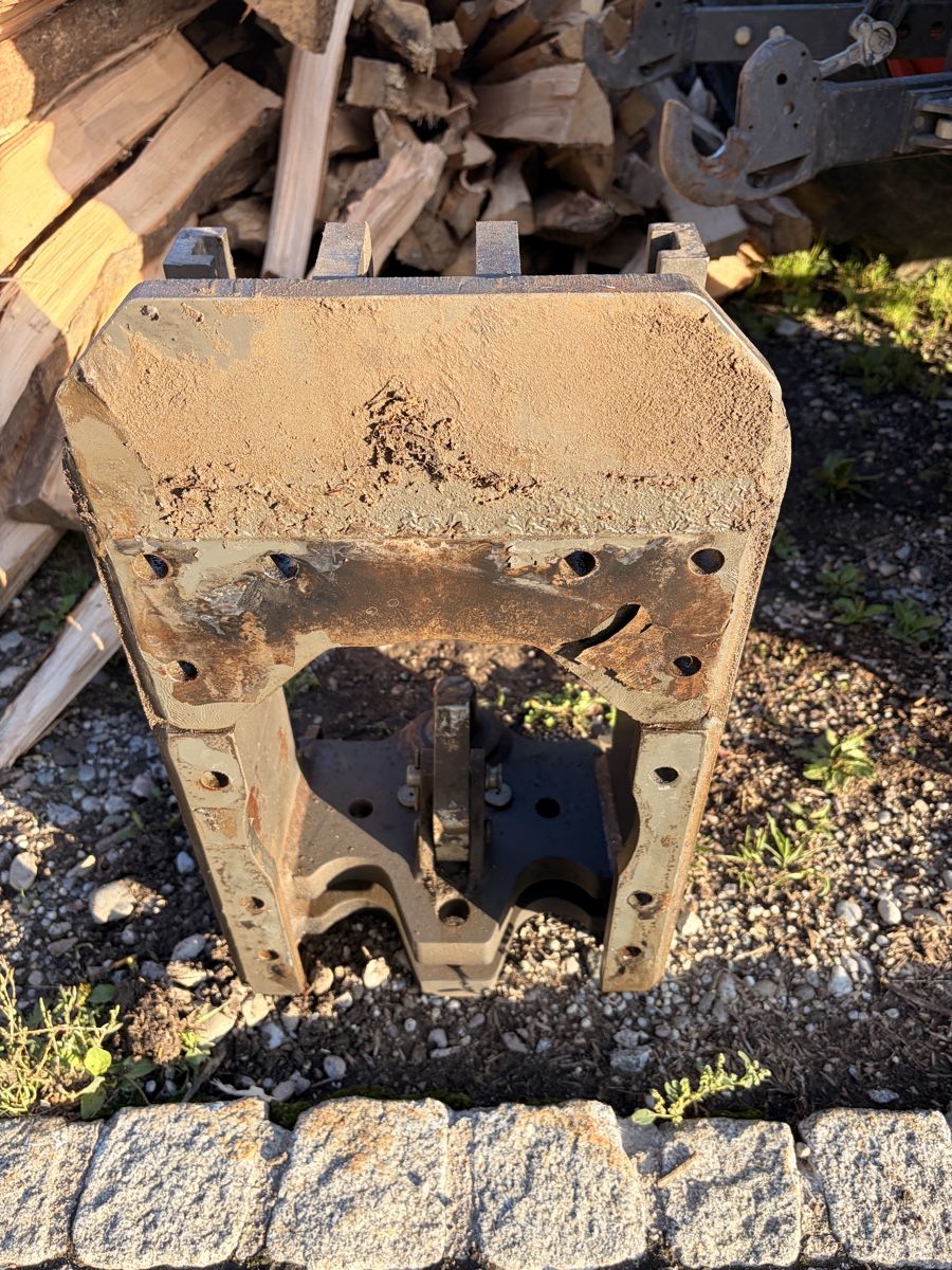 Claas Traktoren: Zugschlitten Claas Axos – Gebraucht aus Degersheim von Claas18 2