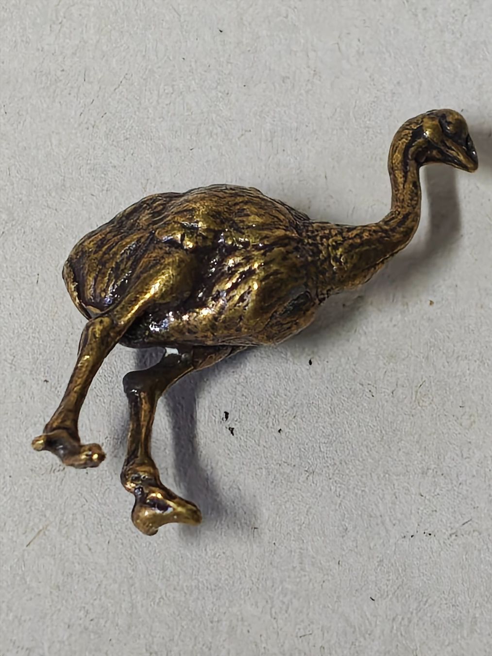 Statuette: MINI Afrikanischer Strauss aus messing – Usato da Uerkheim venduto da Justi.y 2