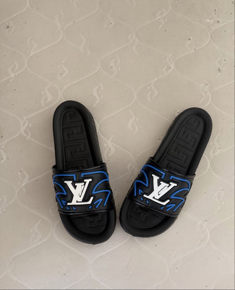 Herrenschuhe: Claquette LV – Neu (gemäss Beschreibung) aus Grand-Lancy von ter_bvn7