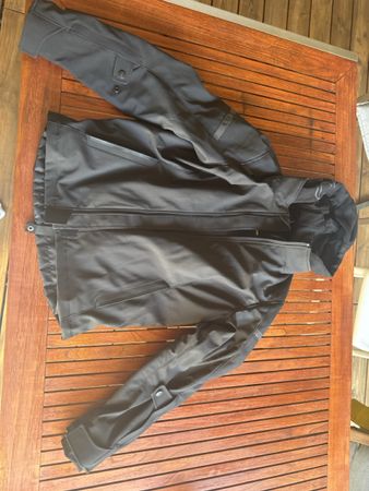 Neue Motorradjacke iXS schwarz Grösse M