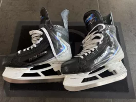Bauer Vapor Flylite Eishockeyschlittschuhe – Grösse 8 / Fit