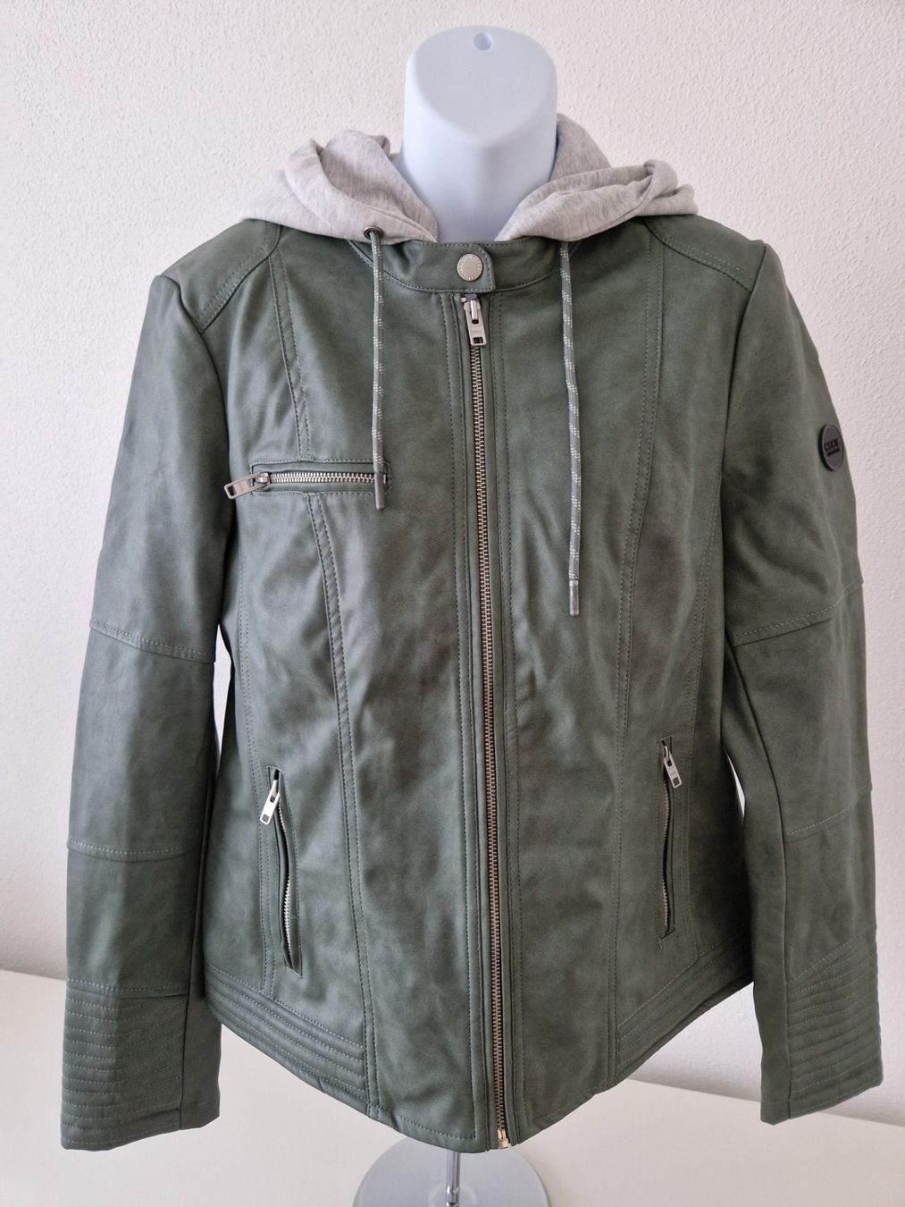 Cecil Giacche: Cecil sportive Kunstlederjacke – Nuovo (secondo la descrizione) da Wettingen venduto da kruemi