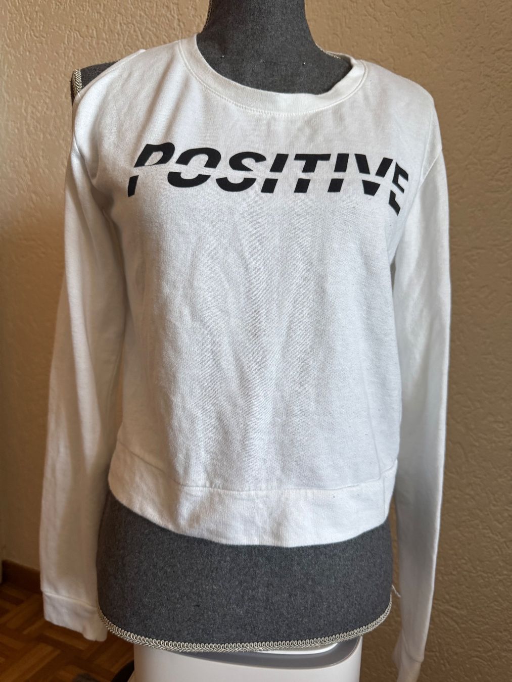 Maglioni & Felpe: Damen Weisses Sommer Sweatshirt Gr S – Usato da Frenkendorf venduto da Style365