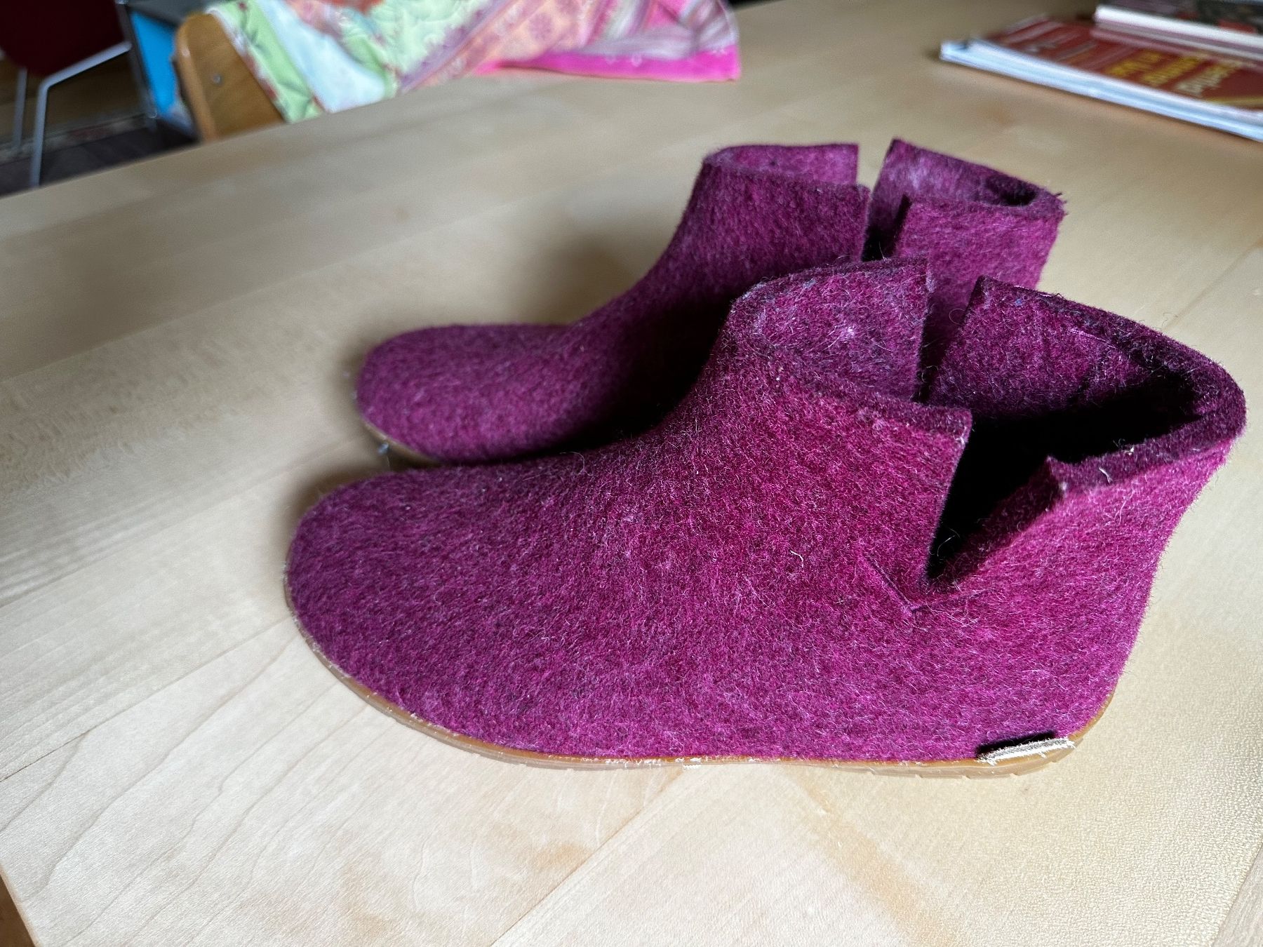 Herrenschuhe: Filz Hausschuhe 38 – Gebraucht aus Bern von Korewanan 1