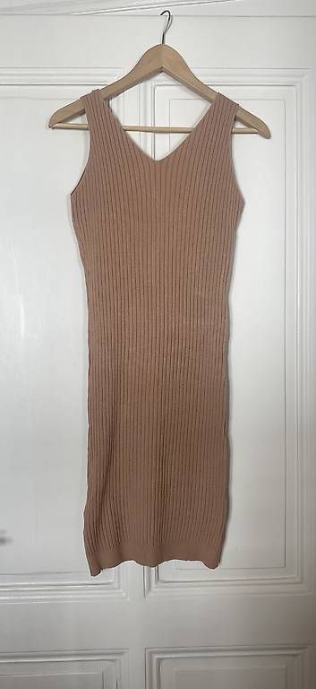 Vestiti: Robe maille 2 pièces  – Usato da Genève venduto da cel_zk6m 2