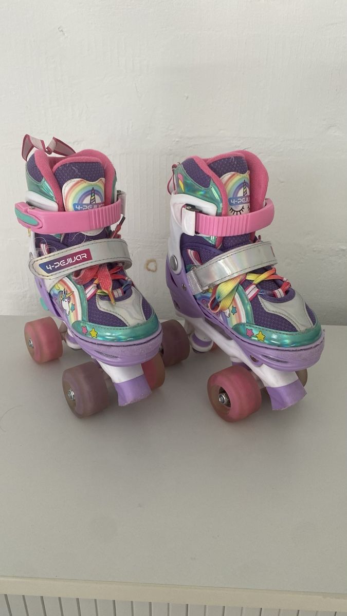 Pattini in linea & Pattini a rotelle: Rollschuhe Verstellbar 30-33 – Usato da Zürich venduto da Tobi50 1