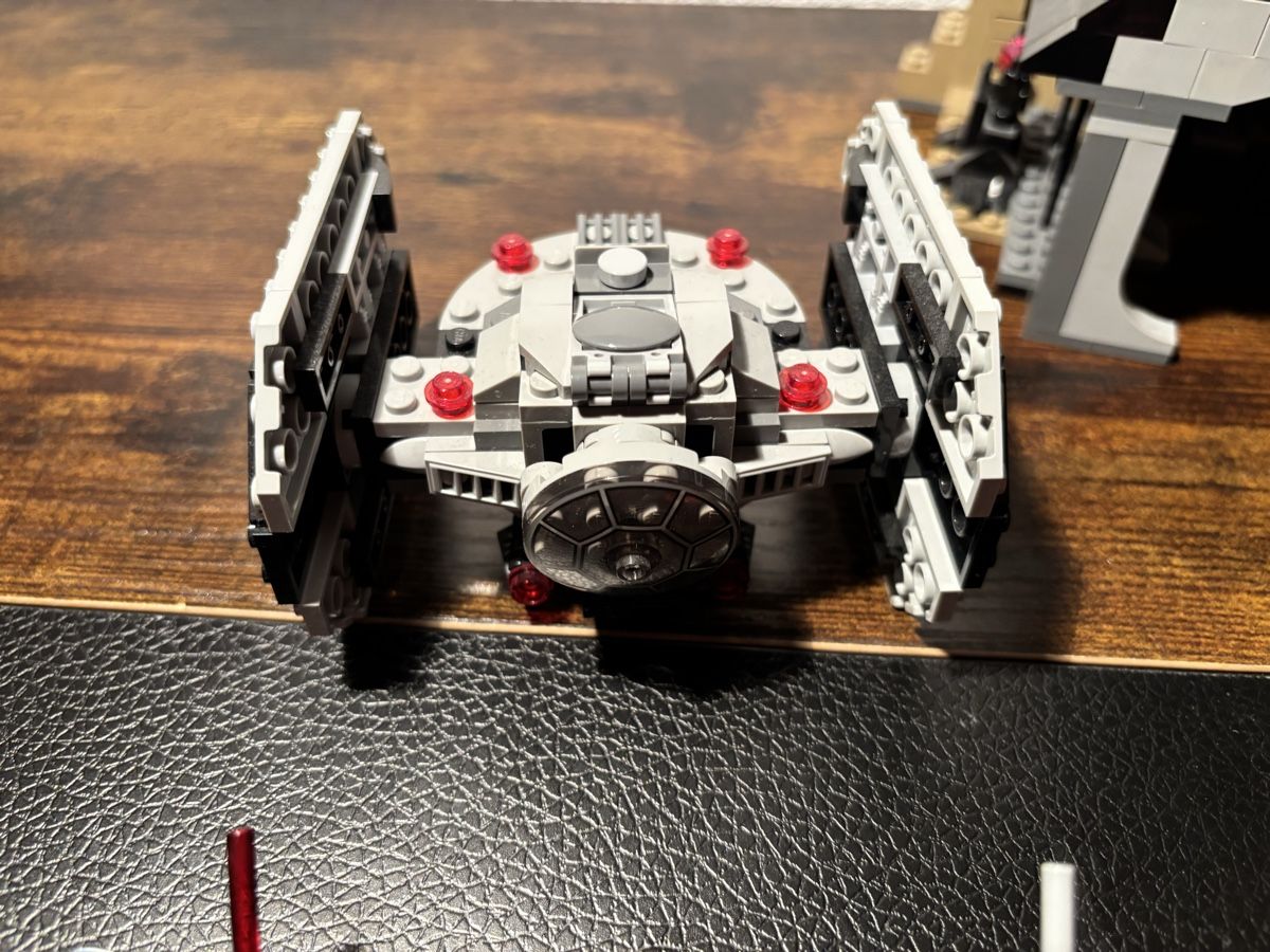Lego Baukästen: LEGO 75251 Darth Vader's Castle - aufgebaut  – Gebraucht aus Jonen von Sschriber 7