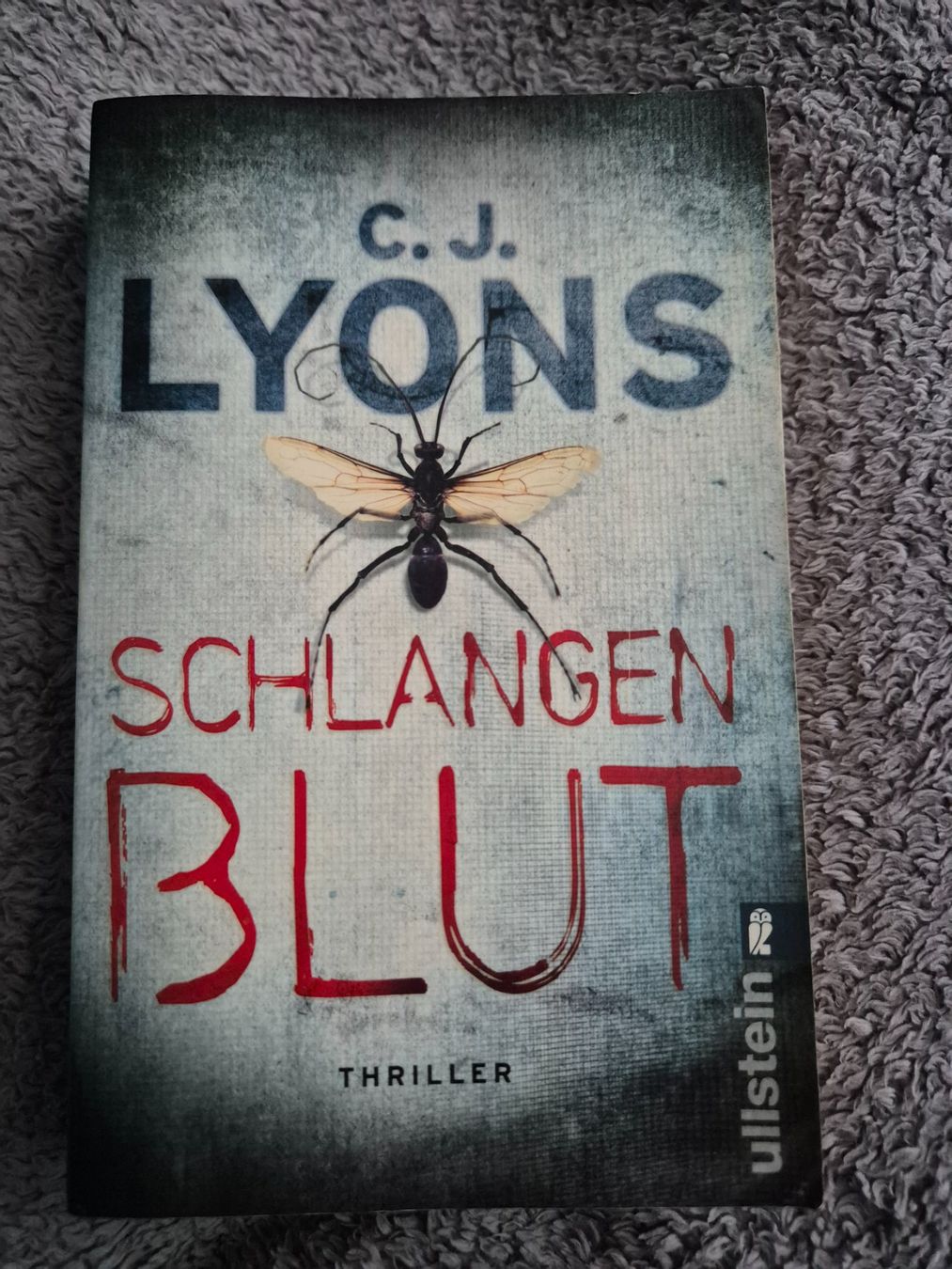 Livres: Schlangen blut – D'occasion à Reigoldswil par lus_76dn