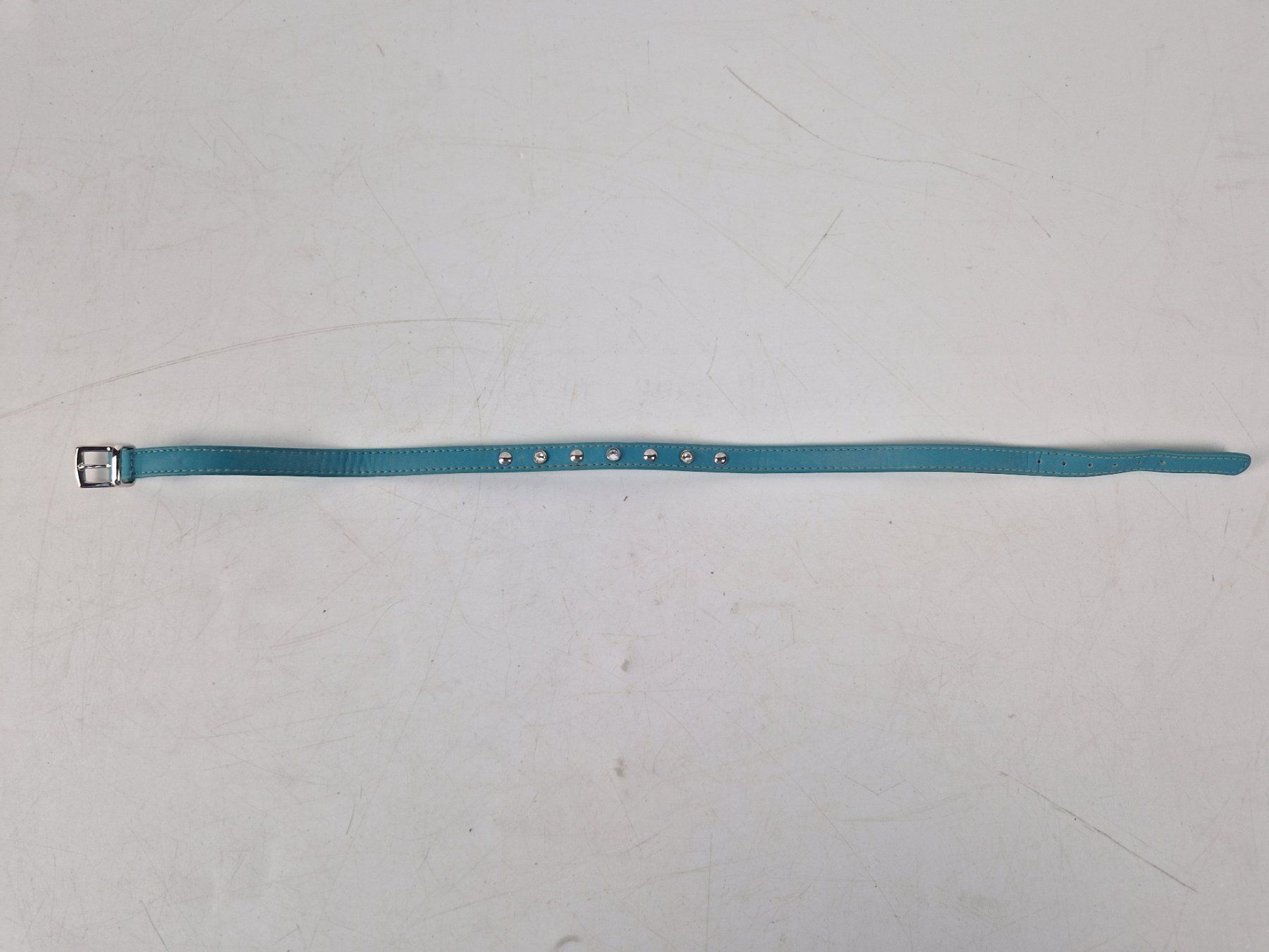 Bracciali & Braccialetti: Türkisfarbenes Armband aus Kunstleder – Usato da Muhen venduto da Restwert_Muhen 2