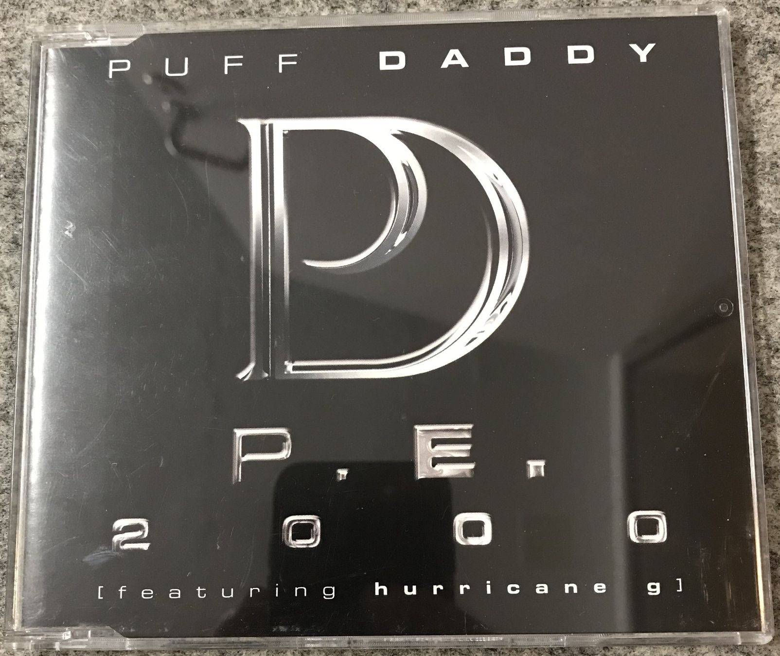 CDs: CD- Puff Daddy P.E. 2000 (Single) – D'occasion à Guntershausen par Gloominati