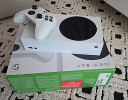 Xbox Series S 512 GB wie neu, kaum gebraucht