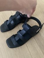 Sandalen &Other Stories
