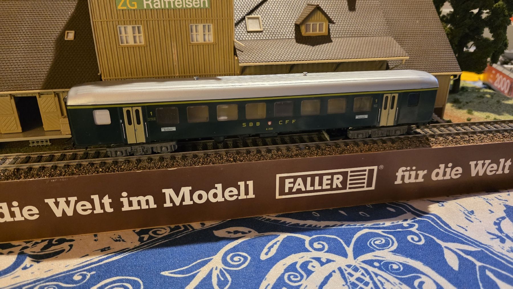 Märklin Modellini di ferrovie: märklin Wagen mit Schienenputzer – Usato da Meikirch venduto da Drystan 1