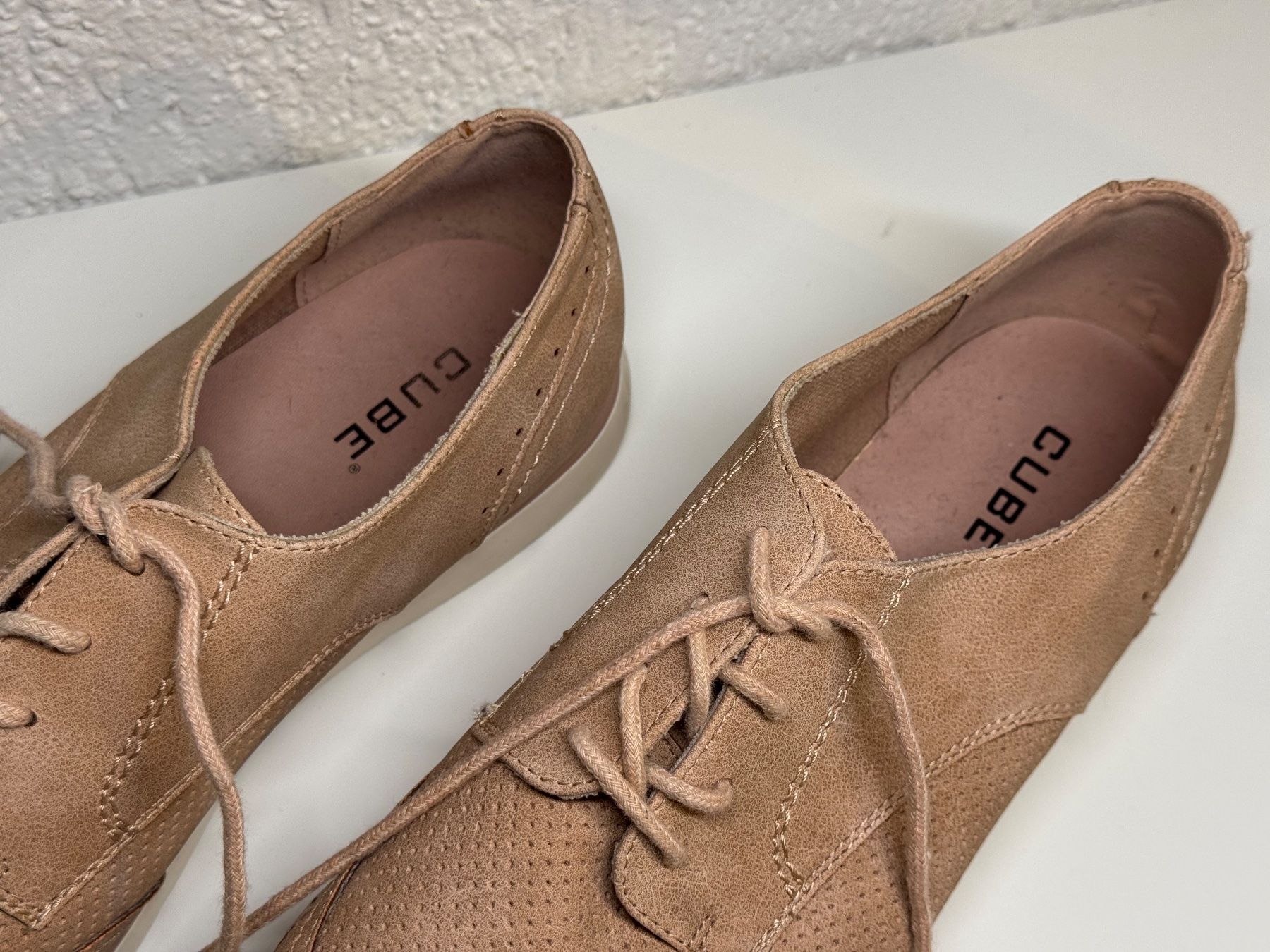 Cube Damenschuhe: Cube Sneaker Gr. 41 in Altrosa/nude – Gebraucht aus Grosswangen von shoes.bags.and.co 1