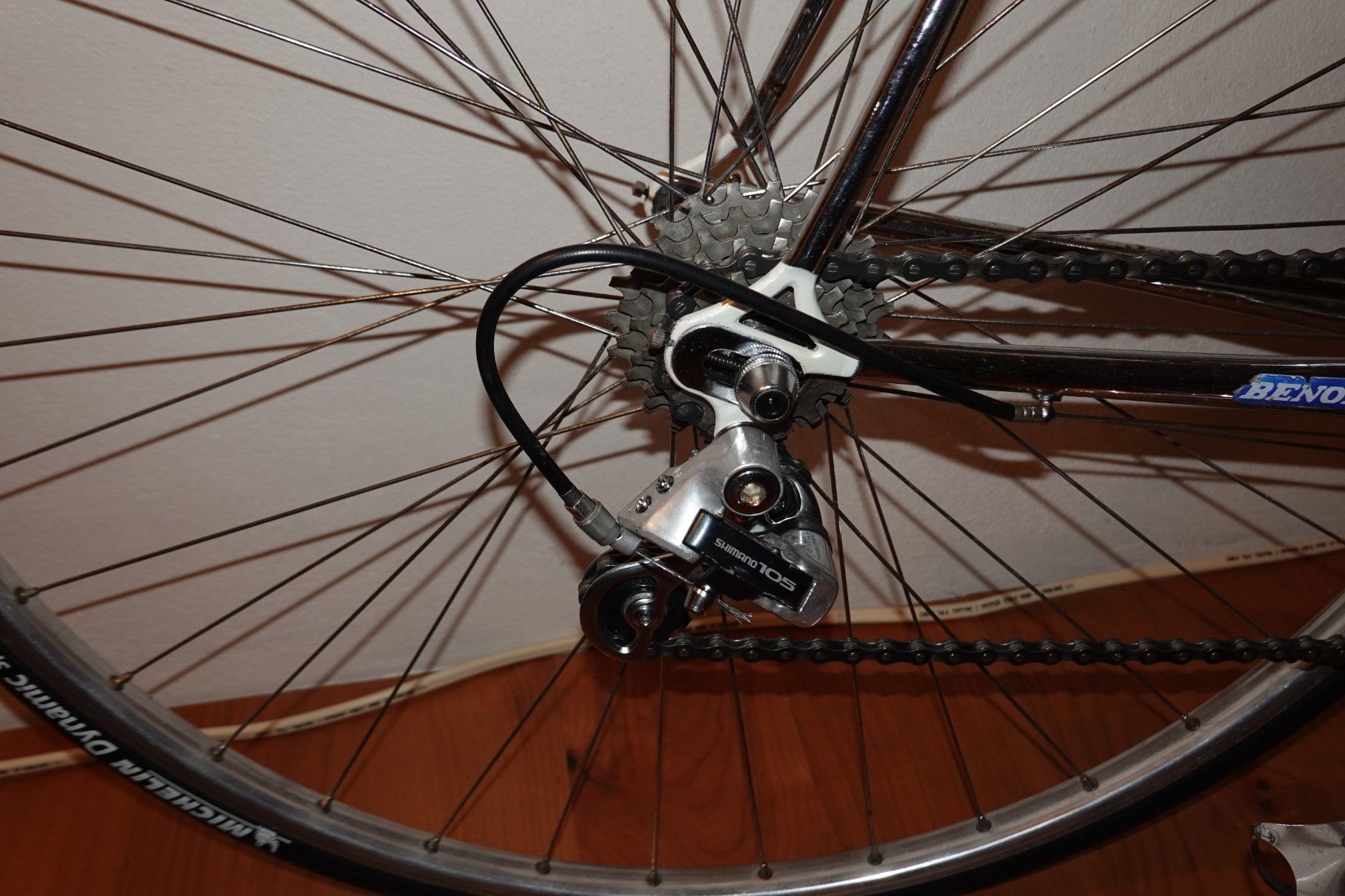 Shimano Biciclette: Vintage Rennrad Topzustand – Usato da Vaduz venduto da Rus_j8vl 1
