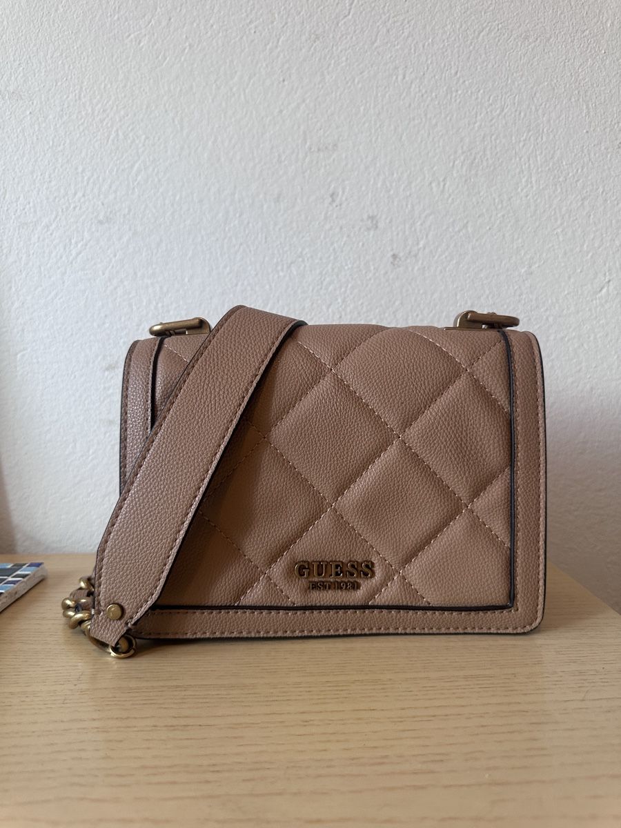 Guess Borse da donna: Originale Guess Tasche – Nuovo (secondo la descrizione) da Höfen b. Thun venduto da Lor_y62r