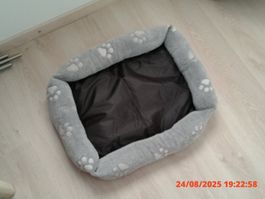 SCHLAFKISSEN FÜR HUND UND KATZE