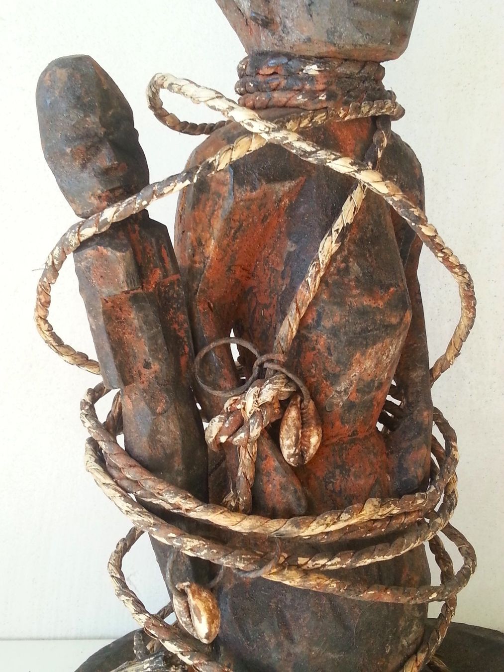 Skulpturen & Statuen: Voodoo Fetisch Westafrika - Mutter mit Kind in Seilen – Gebraucht aus Oberriet SG von ganesh435 6
